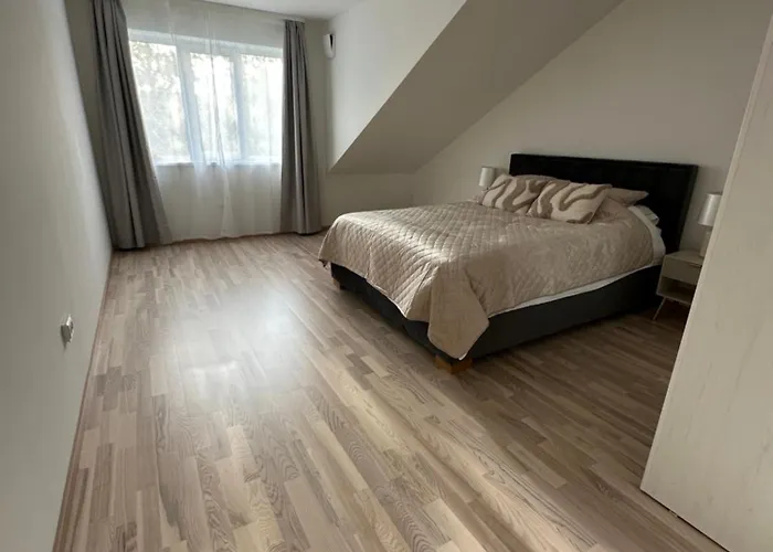 Cosy Flat In Near & Center Appartamento Pärnu