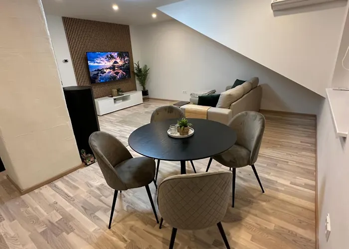 Cosy Flat In Near & Center Appartamento Pärnu