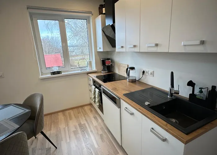 Cosy Flat In Near & Center *