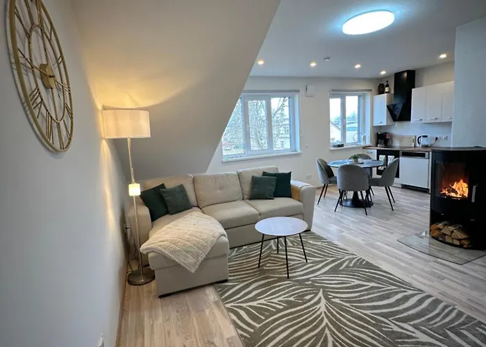 Cosy Flat In Near & Center Apartment